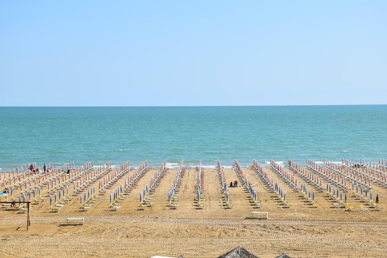 Skorpios Apartment Bibione Exterior photo